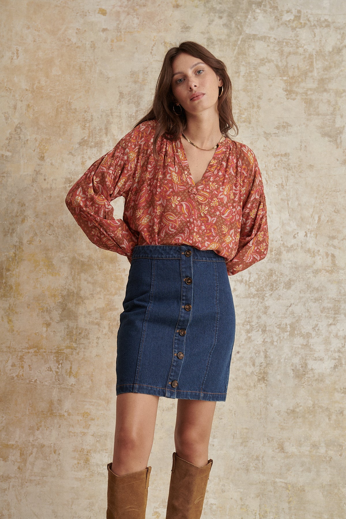 Jupe courte en denim avec fermeture boutonnée avant en coton vêtement femme 