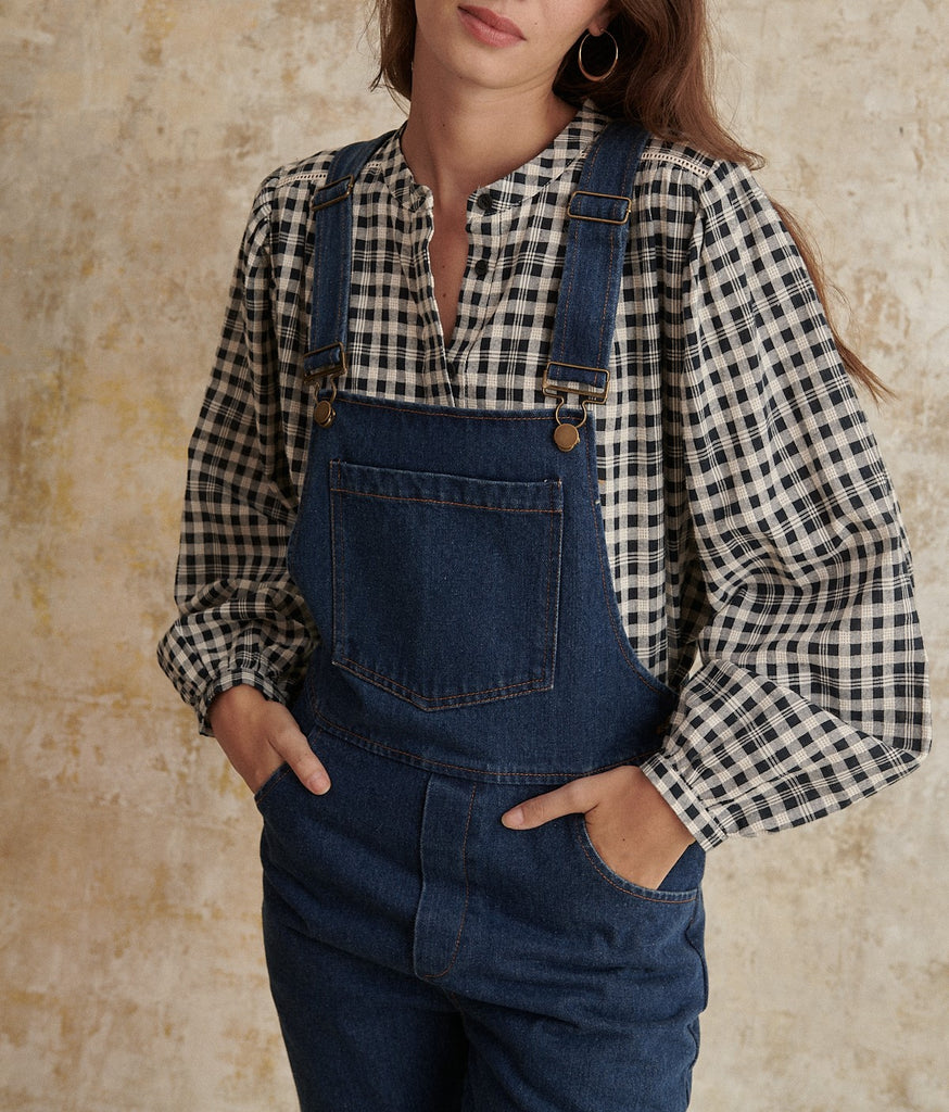 Salopette pantalon en denim bleu avec jambes droites et bretelles ajustables en coton vêtement femme