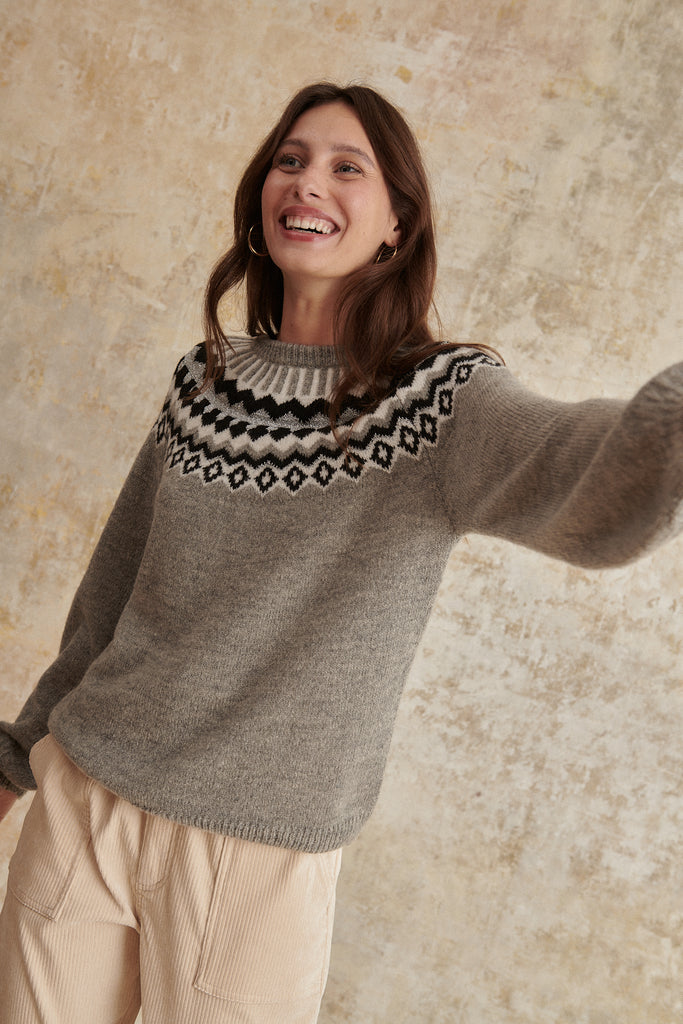 Pull à motifs jacquard norvégien avec col rond et volume en manche sweat femme hiver