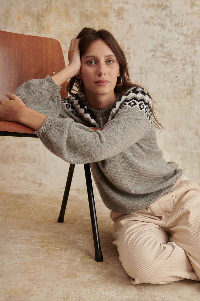 Pull à motifs jacquard norvégien avec col rond et volume en manche sweat femme hiver