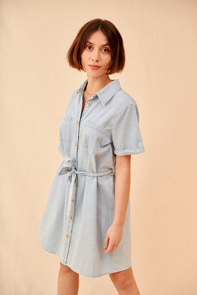 Robe courte bleu effet jean nouée à la taille vêtement femme printemps été garance paris