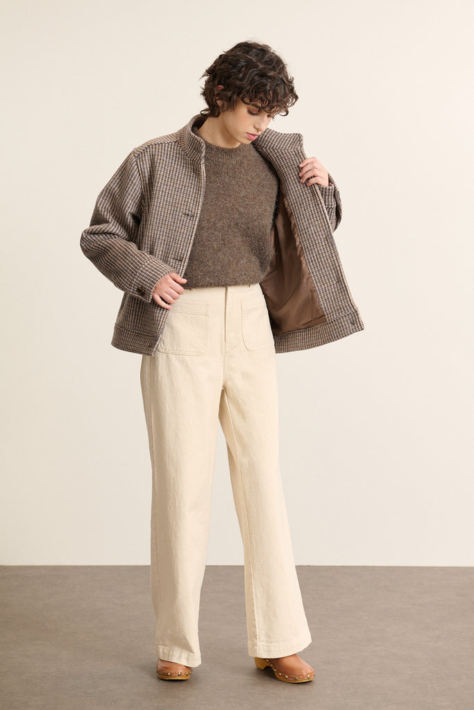 Tissu en laine et polyester à motif carreaux coloris bleu, tissage dense et régulier, manteau TRUFFE.