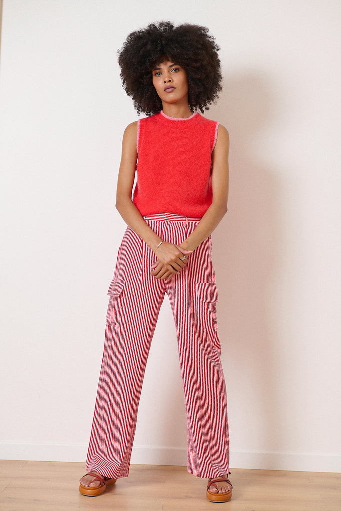 Pantalon droit Garance Paris modèle bas cargo militaire près du corps avec poches supplémentaires collection été 