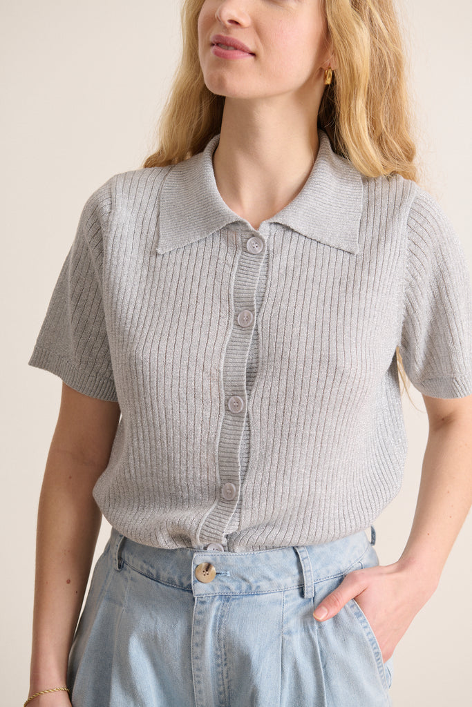 Top en maille manches courtes avec col fermeture boutonnée et tricotage fil métallisé vêtement femme garance paris