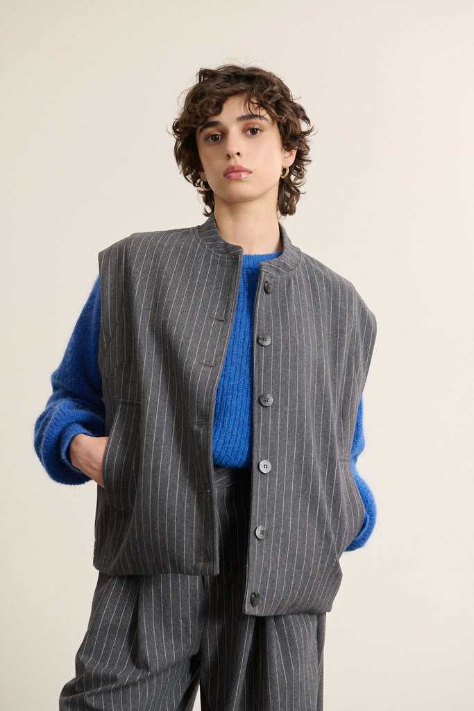 Tissu en laine, polyester et tencel à rayures verticales, tissage régulier pour la veste sans manches BRESIL.